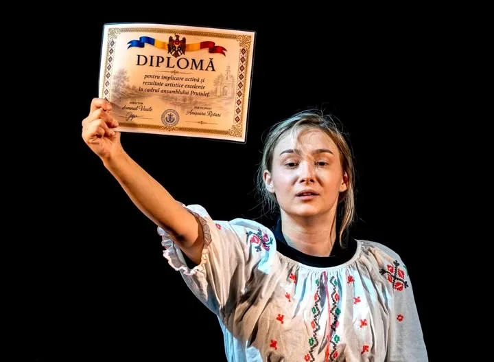În weekend, avem teatru: "Anişoara" de Maria Topor