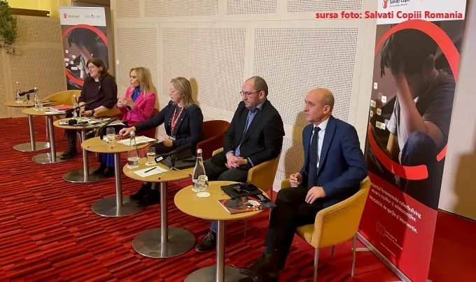 Cyberbullying-ul, un fenomen îngrijorător, în creștere, printre adolescenți