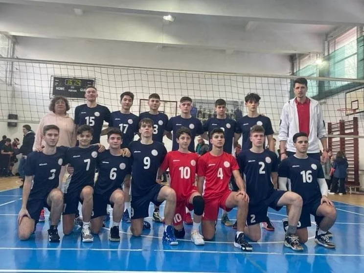 Juniorii de la CSŞ Arcada Galaţi mai au doi paşi până la turneul final