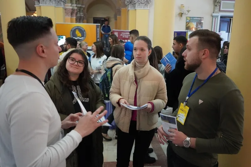 Martie, luna târgurilor educaționale la UDJG