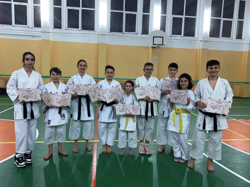 Cei mai mici karateka gălățeni de la Kodo, Meikyo și CSM sunt în cursa pentru medalii