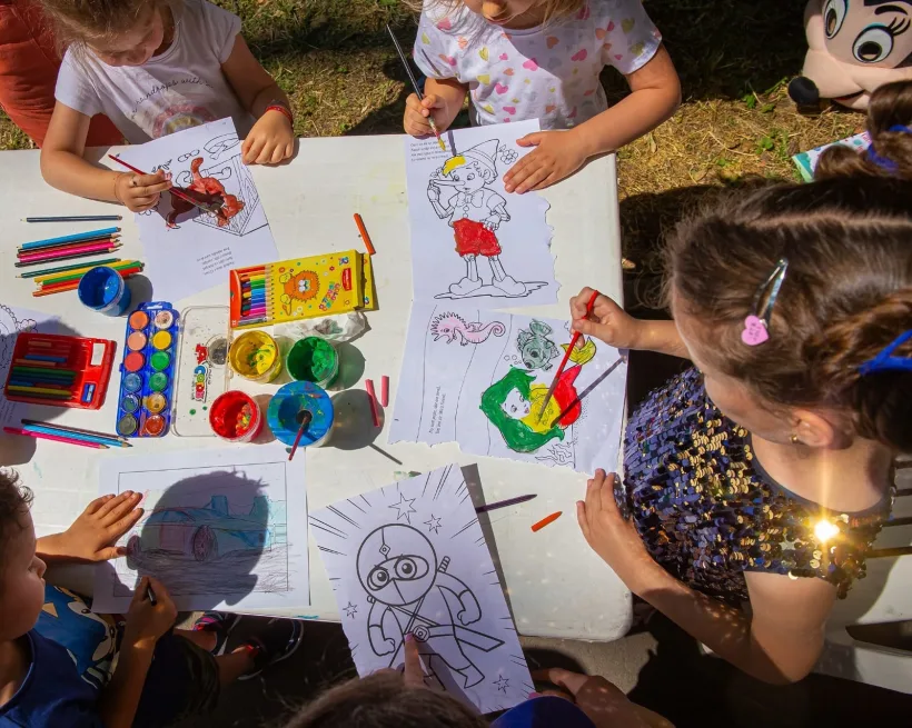 Programul „Caravanei copilăriei” din Grădina Publică, de 1 Iunie