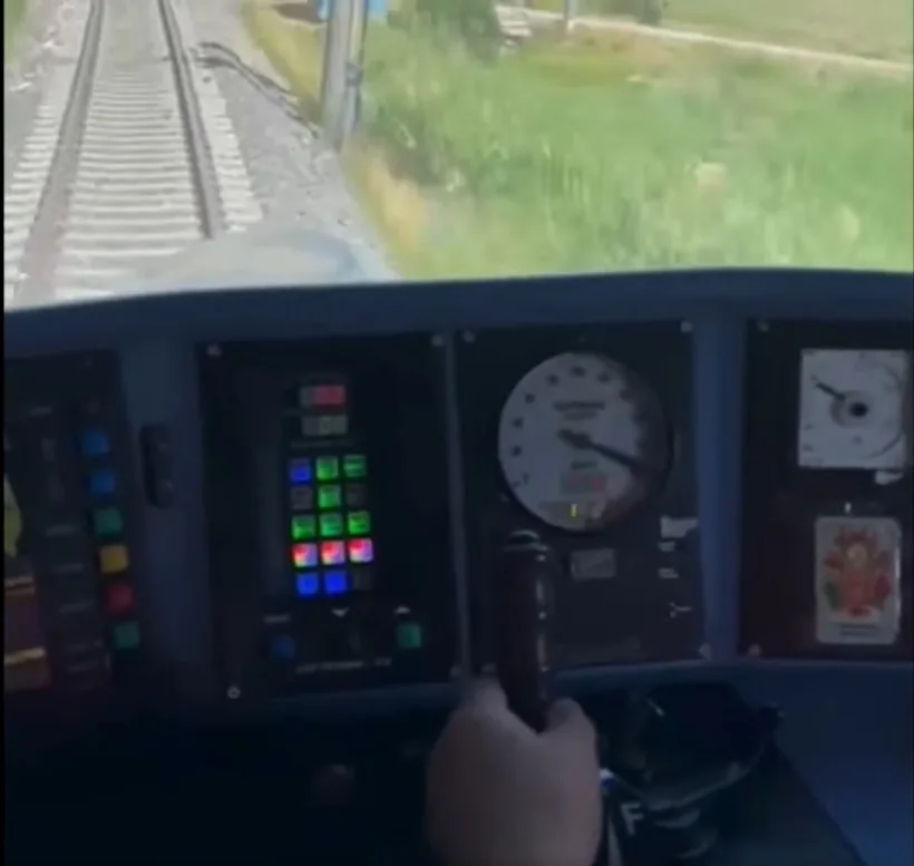 Record de viteză la CFR. 210 km/h, pe linia de testări de viteză de la Făurei