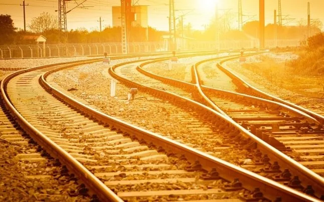 Două trenuri directe cu litoralul pentru gălățeni, până la toamnă