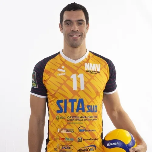 Al doilea brazilian la CSM Arcada