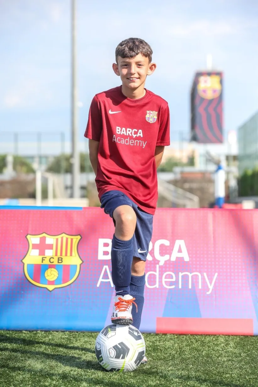 Puştiul gălăţean Vlad Sîrbu, pe traseul Atletico -Barcelona
