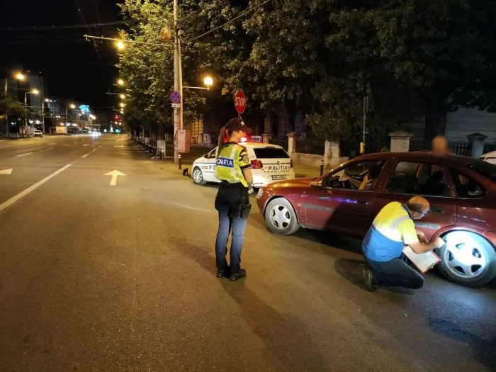 Sute de autovehicule cu probleme, depistate în județul Galați