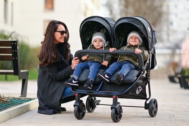 Majorare cu 50% a indemnizației de creștere a copilului pentru părinții de gemeni și tripleți