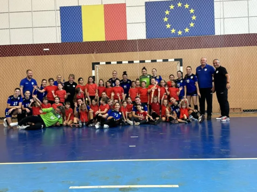 Handbalistele de la CSM Galaţi îşi menţin invincibilitatea