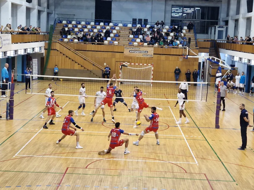 CSM Arcada şi-a făcut temele la Craiova pentru debutul din CEV Champions League