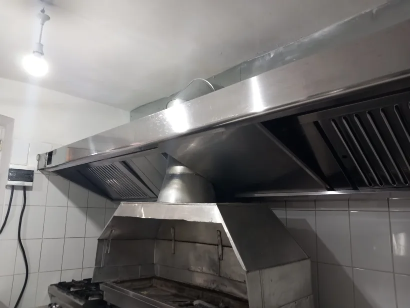 Restaurant turcesc închis temporar de Protecția Consumatorilor, redeschis după o lună