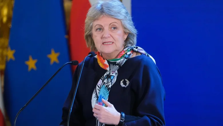 Comisarul european pentru coeziune și reforme vine în România. Va vizita nava de cercetare Rexdan