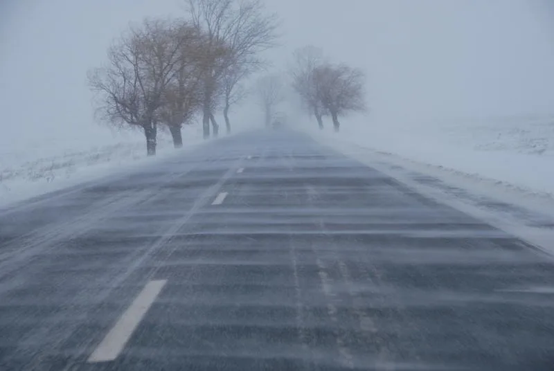 Cod Roșu de viscol: S-a închis circulația rutieră pe DN 24 D în județul Galați!