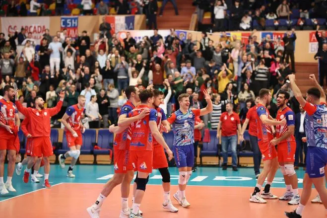 Victorie istorică pentru CSM Arcada Galaţi: 3-2 cu Lvi Praga