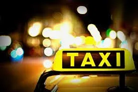Taximetrist încătușat în trafic, în Galați: a înjurat polițiștii
