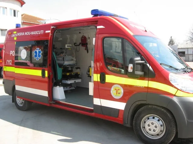 Incident grav în Galați: un copil de cinci ani a căzut de la etajul trei al unui bloc