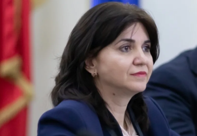 Ce se va întâmpla cu examenele de licență și cele de disertație, cum vor fi ținute acestea