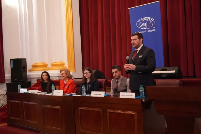 UniPE - Parlamentul European în dialog cu studenții Universității „Dunărea de Jos” din Galați.