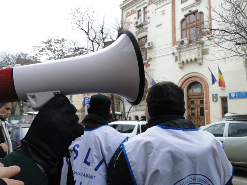Federațiile sindicale din Educație, solicitare către Orban