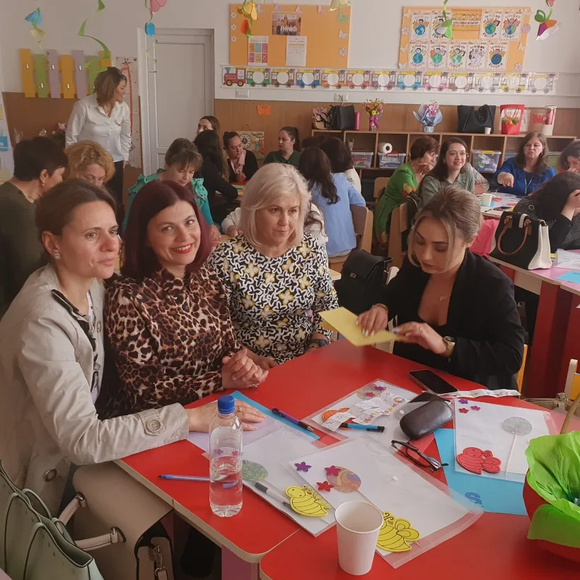 ,„Activități STEAM/ȘTIAM în educația timpurie- exemple, metode, instrumente” însușite de educatoarele gălățene