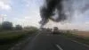 VIDEO Pericol de explozie în zona Lacului Sărat: o cisternă cu benzină a luat foc