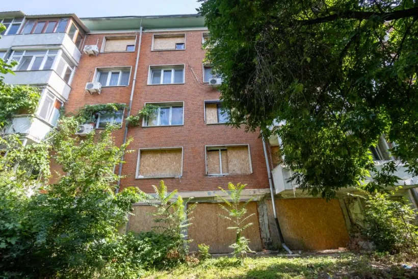 Blocul din Galați afectat de o explozie acum patru ani intră în consolidare