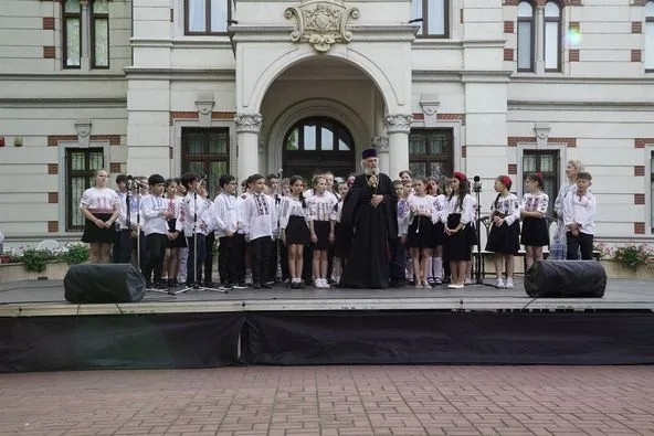 Seminariştii gălăţeni au fost premiați la absolvire