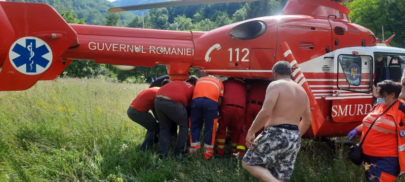Elicopterul SMURD Galați, solicitat pentru transportul unui copil la spital