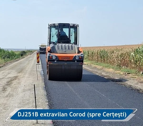 Continuă lucrările de modernizare a drumurilor județene. Costel Fotea: Se toarnă asfalt, se consolidează fundația drumurilor și se lărgește partea carosabilă