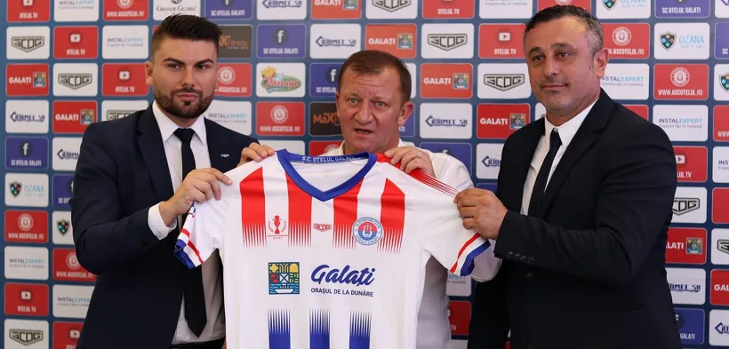 Dorinel Munteanu continuă la Oţelul