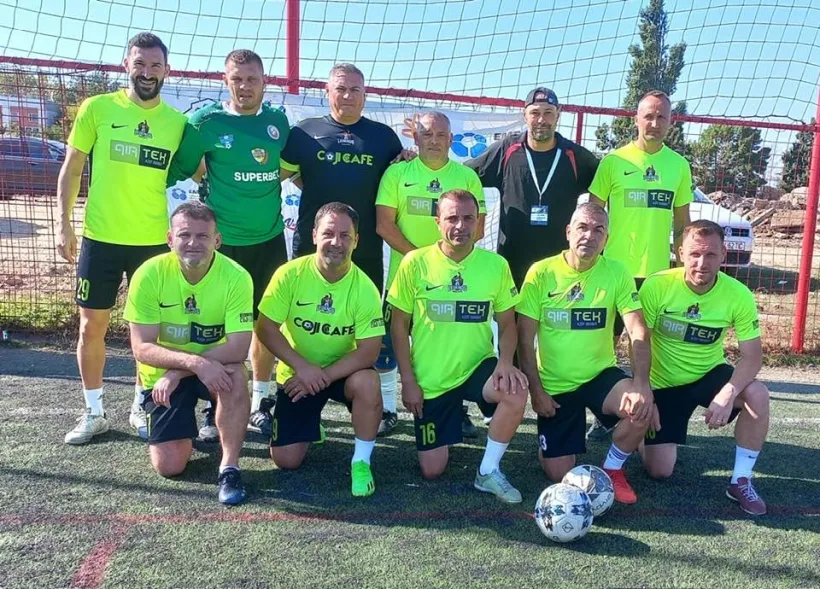 Patru echipe gălăţene iau startul la Campionatul Naţional de Minifotbal Old Boys +40