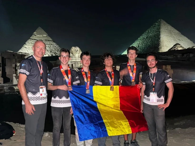 Patru medalii, locul doi în Europa și opt în lume pentru România, la Olimpiada Internațională de Informatică
