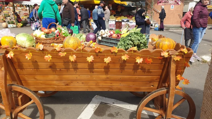 Târgul de Toamnă, în perioada 4-6 octombrie. Piața Centrală se transformă într-un loc plin de culori, gusturi și voie bună, cu decoruri tomnatice