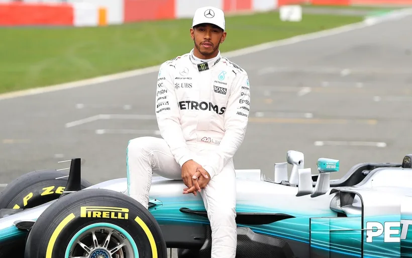 Hamilton nu vrea să plece de la Mercedes