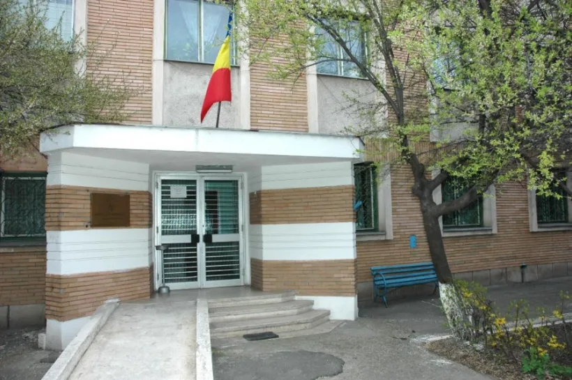 Salariații gălățeni de la Arhivele Naționale, în grevă generală