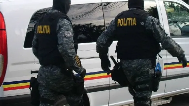 Descinderi în Galați într-un dosar privind vânzarea de droguri printre elevi şi studenţi