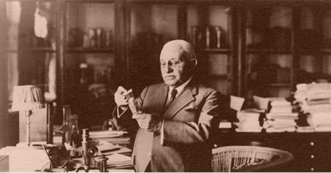 „Omul poate stăpâni natura atâta timp cât ţine seama de legile ei.” - Grigore Antipa
