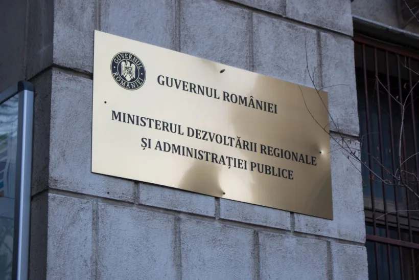 Ministrul Dezvoltării: Eliminăm taxele plătite de proprietari pentru extrasele de carte funciară!