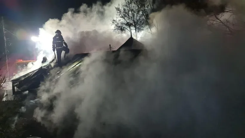 Incendiu violent la Piscu
