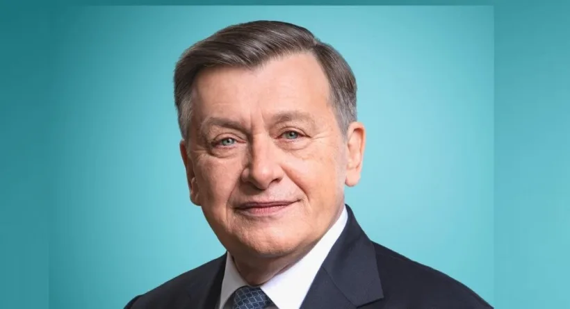 „Am crezut că au trecut vremurile șopârlelor”. Crin Antonescu a cerut CNSAS toate documentele legate de Securitate