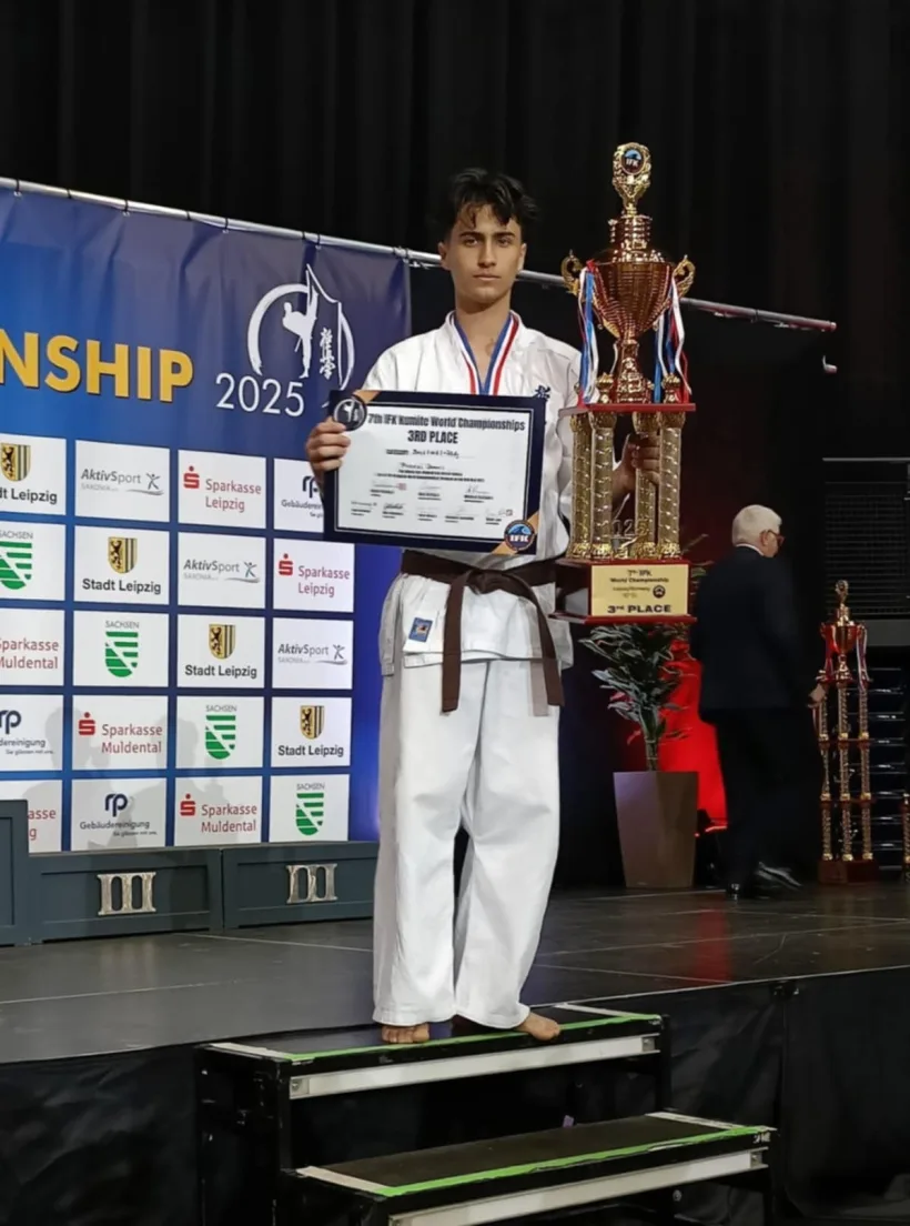 Gălăţeanul Dennis Mirovici a cucerit medalia de bronz la Mondiale