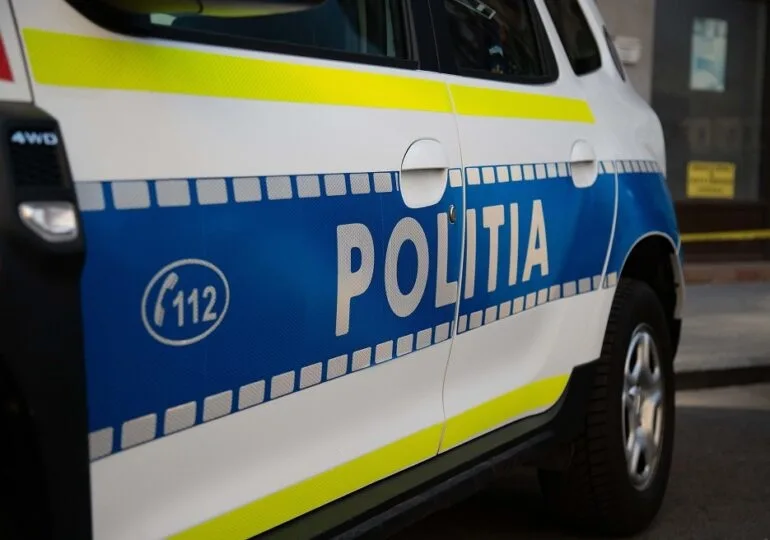 Pericol public pe șoselele din Galați: un tânăr de 19 ani fost prins în timp ce conducea o mașină fără a deține permis