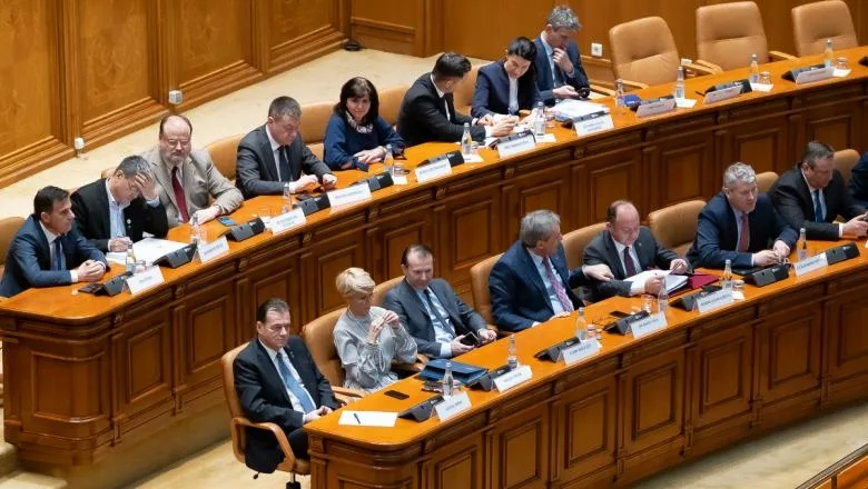 Moțiunea de cenzură dezbătută şi citită miercuri, de la ora 12:00