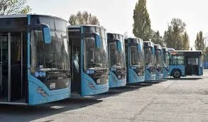 Autobuze mai multe pe traseele din orașul Galați. Transurb dublează numărul mijloacelor de transport