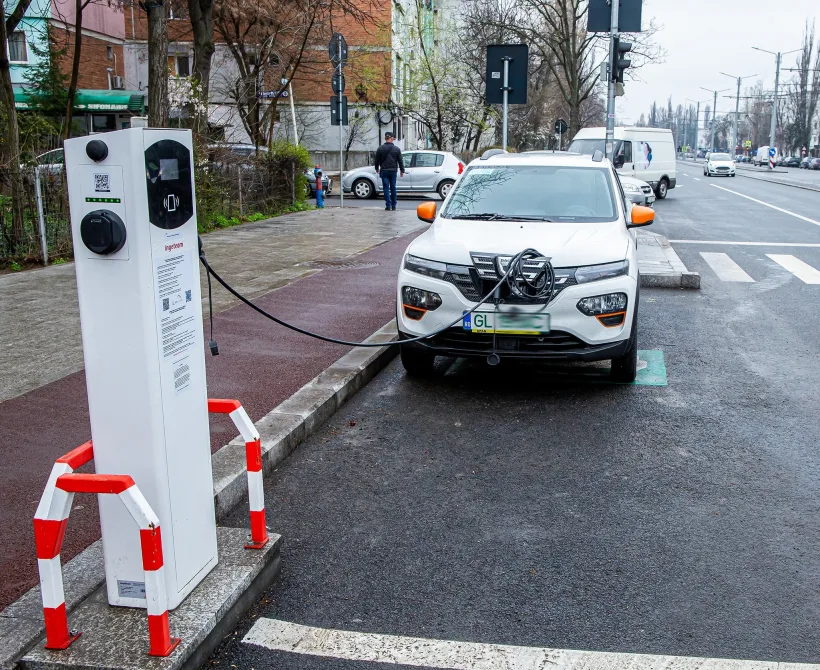 Nextcharge-noua aplicație pentru încărcarea mașinilor electrice. Cât va costa încărcarea cu energie electrică