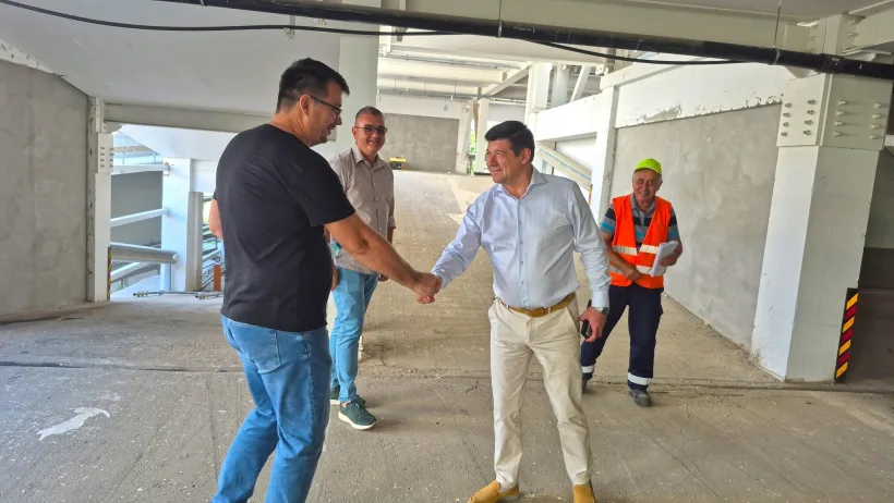 Costel Fotea, pe șantierul parcării supraetajate de la Spitalul Județean: Se lucrează intens