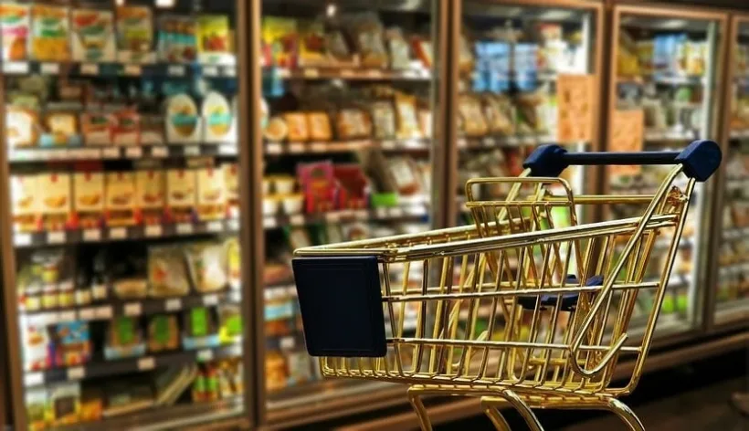 Ministrul Finanțelor cere Consiliului Concurenței să verifice modul în care lanțurile de magazine stabilesc prețurile