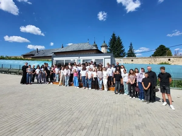 Excursie pentru 50 de copii din localitatea Matca