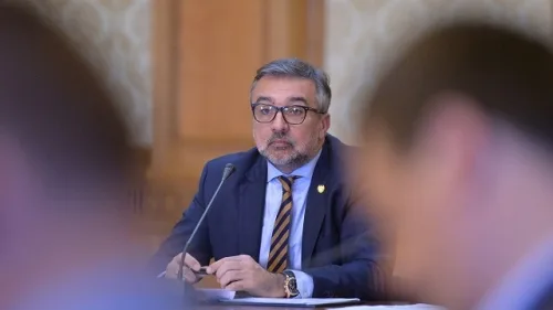 Lucian Romaşcanu: "În loc să se gândească la problemele românilor, preşedintele a continuat să blameze vinovatul de serviciu - PSD"