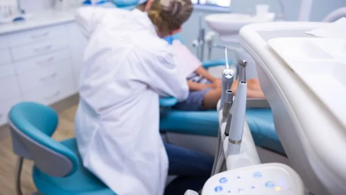 Stomatologia intră în spitalele publice: Ministerul Sănătății lansează programul AP-STOMA